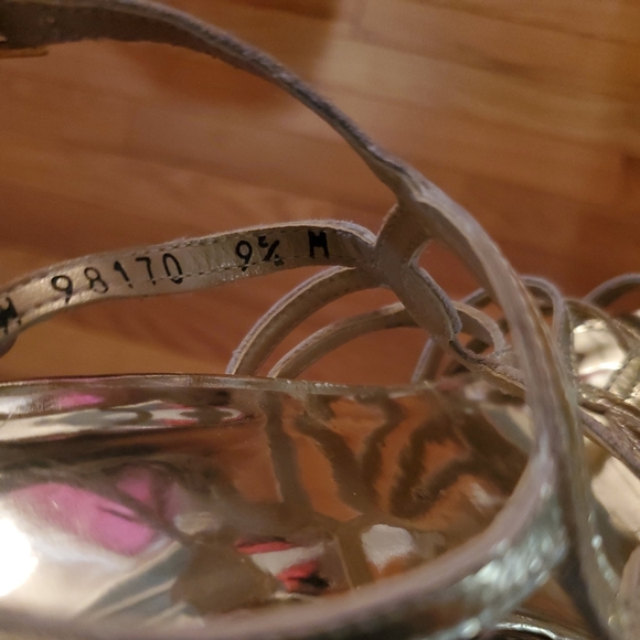 Stuart Weitzman Heels - Picture 9 of 11